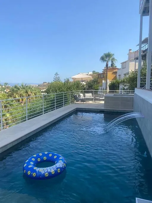 Magnifique Logement A Avec Vue Sur Mer Et Piscine, Jacuzzi, Chauffes, Chauffe Payant Benalmadena Spain