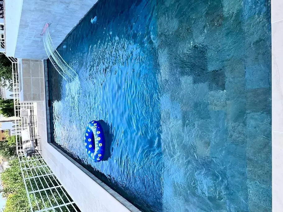 Apartment Magnifique Logement A Avec Vue Sur Mer Et Piscine, Jacuzzi, Chauffes, Chauffe Payant Benalmadena