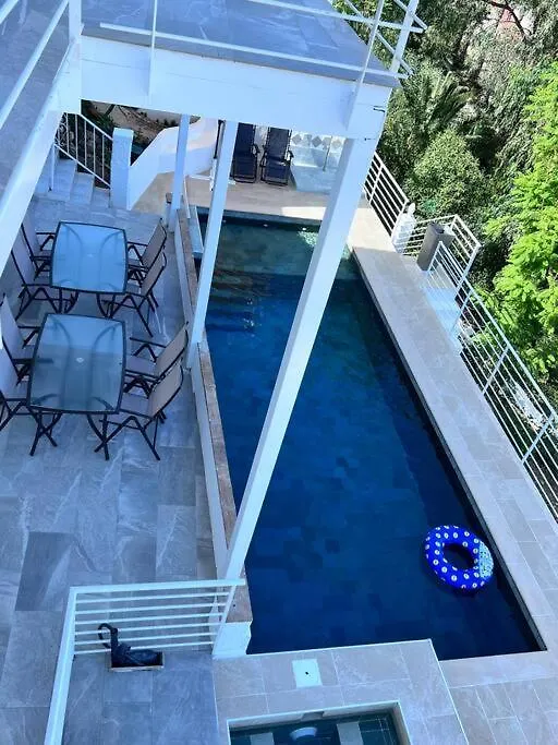 Apartment Magnifique Logement A Avec Vue Sur Mer Et Piscine, Jacuzzi, Chauffes, Chauffe Payant Benalmadena