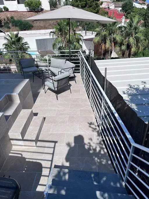 Apartment Magnifique Logement A Avec Vue Sur Mer Et Piscine, Jacuzzi, Chauffes, Chauffe Payant Benalmadena
