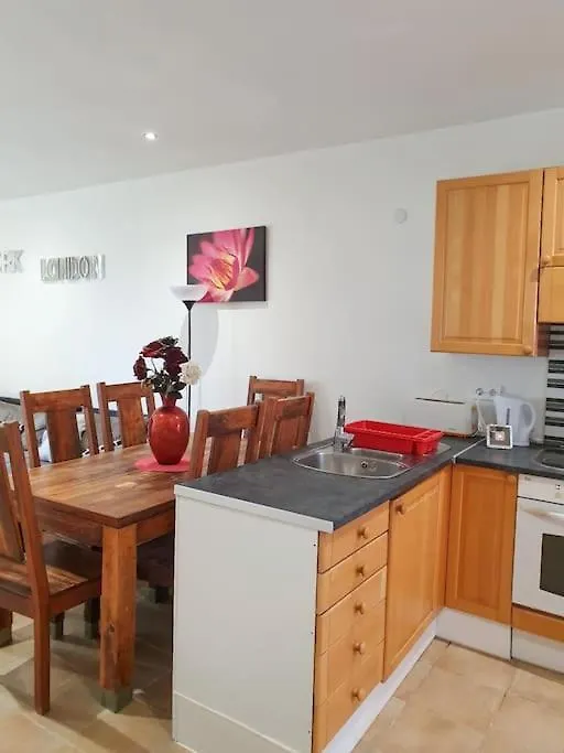 Magnifique Logement A Avec Vue Sur Mer Et Piscine, Jacuzzi, Chauffes, Chauffe Payant Benalmadena 0*,  Spain