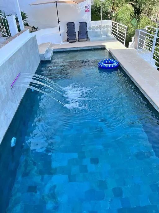 Magnifique Logement A Avec Vue Sur Mer Et Piscine, Jacuzzi, Chauffes, Chauffe Payant Benalmadena 0*,  Spain
