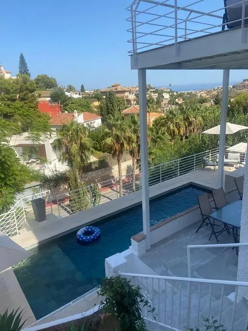Magnifique Logement A Avec Vue Sur Mer Et Piscine, Jacuzzi, Chauffes, Chauffe Payant Benalmadena Apartment